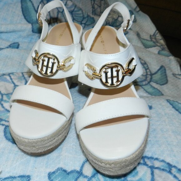 Tommy Hilfiger Khari High Espadrille Wedge Sandals White/Gold🆕📦🏃💨⚡🚚 - Picture 7 of 16